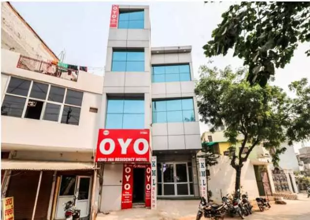 ホテル Oyo Flagship 81904 Kings Inn Residency