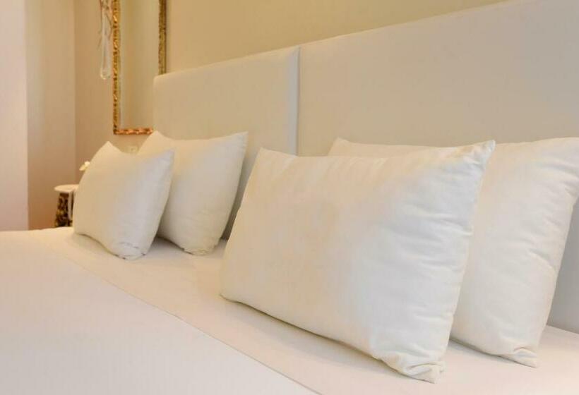 ホテル Sundial Gardens & Suites