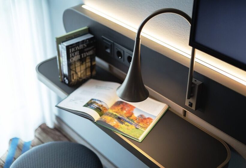 Otel Holiday Inn The Niu, Brass Munich Olympiapark, An Ihg