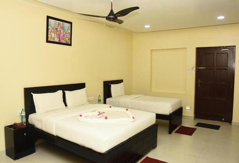 Hotell Temple Stay   Uma Residency And Guest House