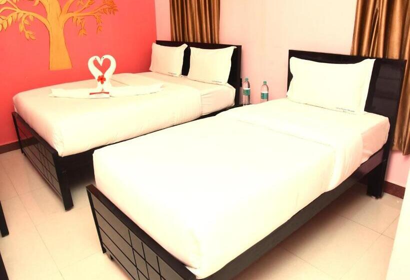 Hotell Temple Stay   Uma Residency And Guest House