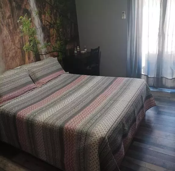 پانسیون Hostal El Bosque Encantado Toledo