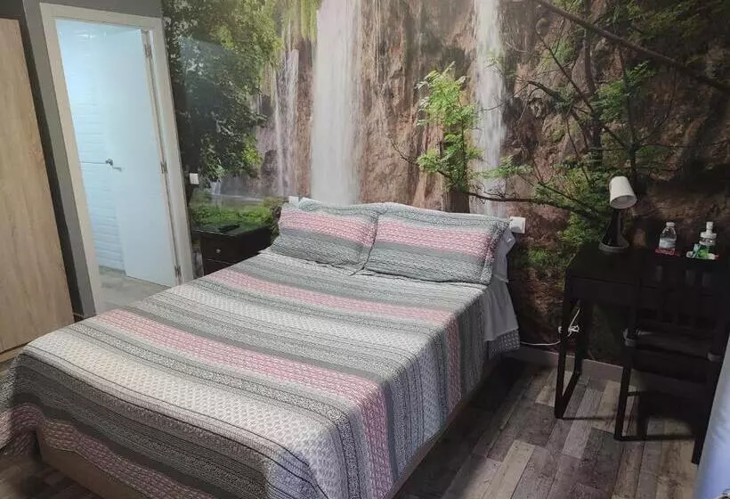 پانسیون Hostal El Bosque Encantado Toledo