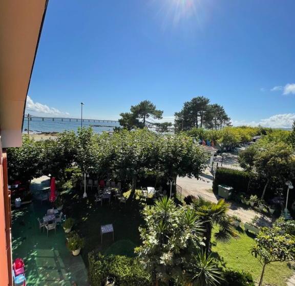 بنسيون Hostal Restaurante Luz De Luna