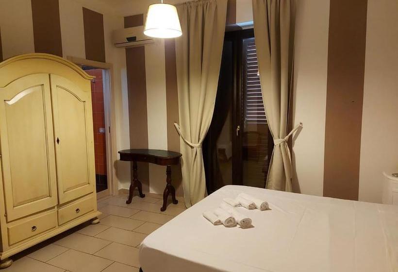 پانسیون La Perla Delle Saline 2