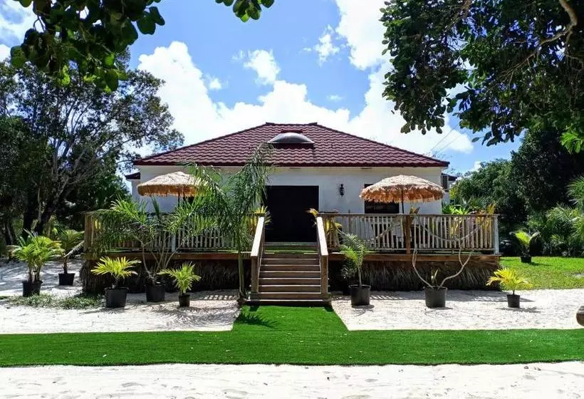 هاستل The Pilot House