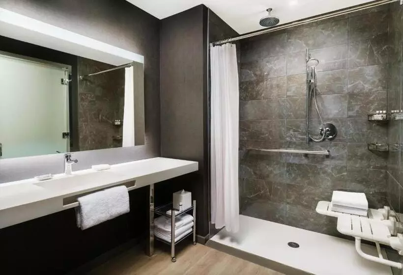 Ac Hotel By Marriott Raleigh Downtown