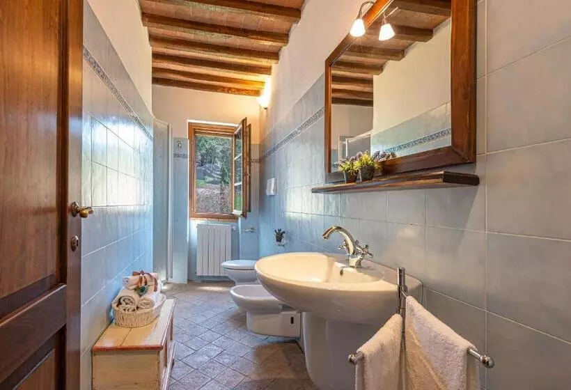 Hotelli Agriturismo Casavaiano