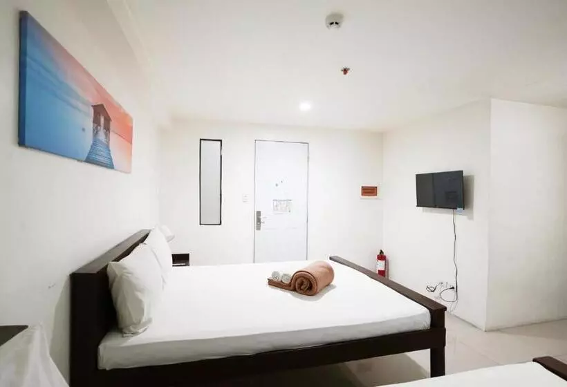 Arzo Hotel Makati