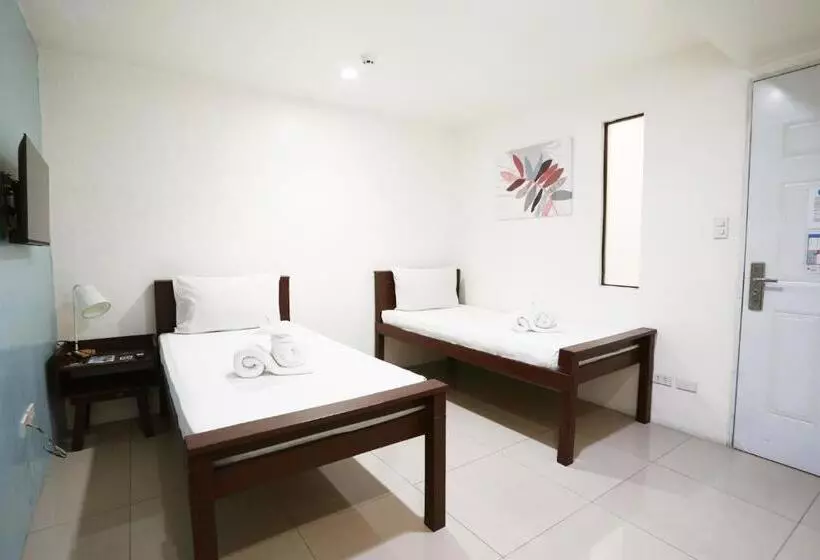 Arzo Hotel Makati