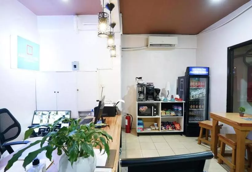 Arzo Hotel Makati