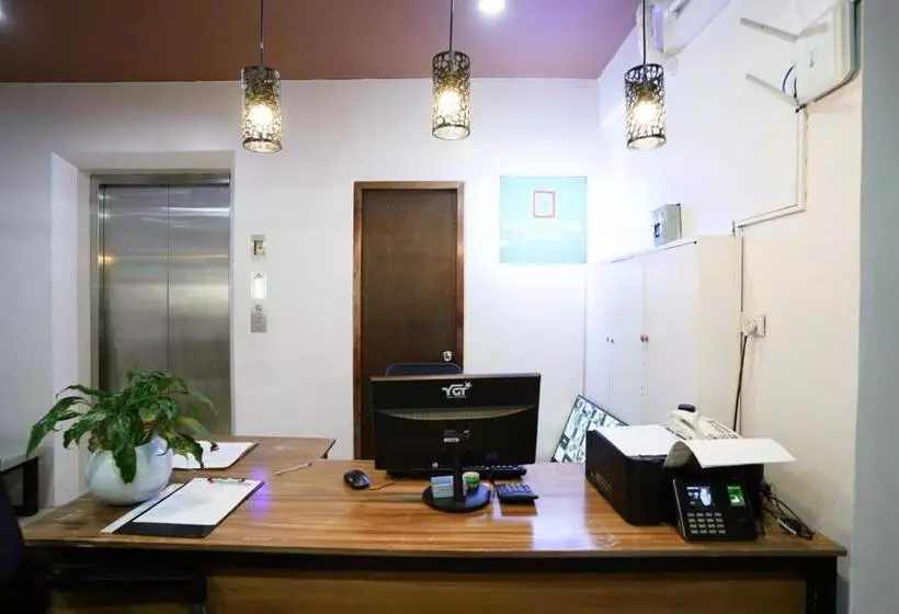 Arzo Hotel Makati