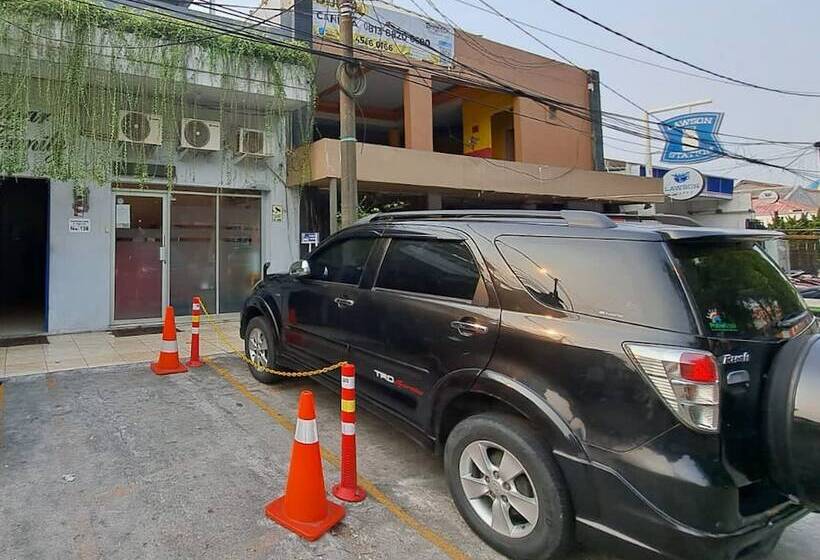 בית מלון כפרי Dinar Family