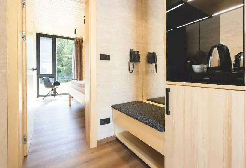 Hotelli Forest Resort