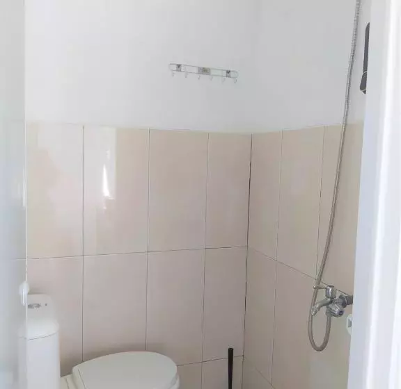ホテル Guesthouse Berlian Batang Syariah Near Kampung Kalisalak Park