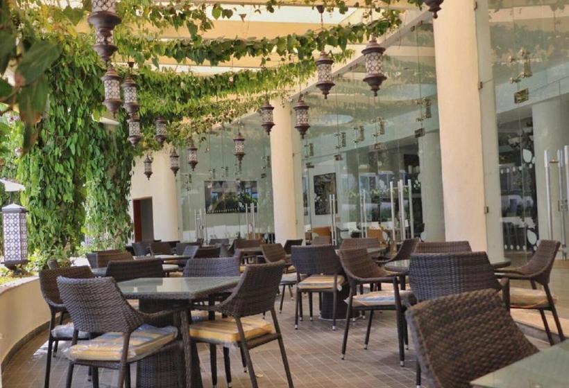 בית מלון כפרי Kilua Beach Resort