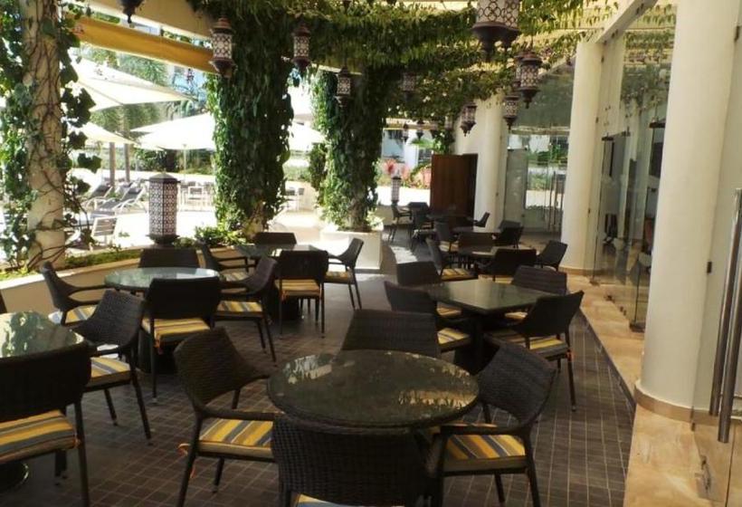 בית מלון כפרי Kilua Beach Resort