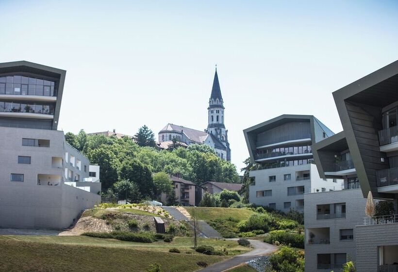 בית מלון כפרי Le Pelican