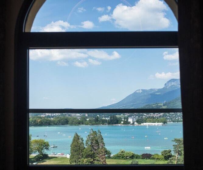 בית מלון כפרי Le Pelican