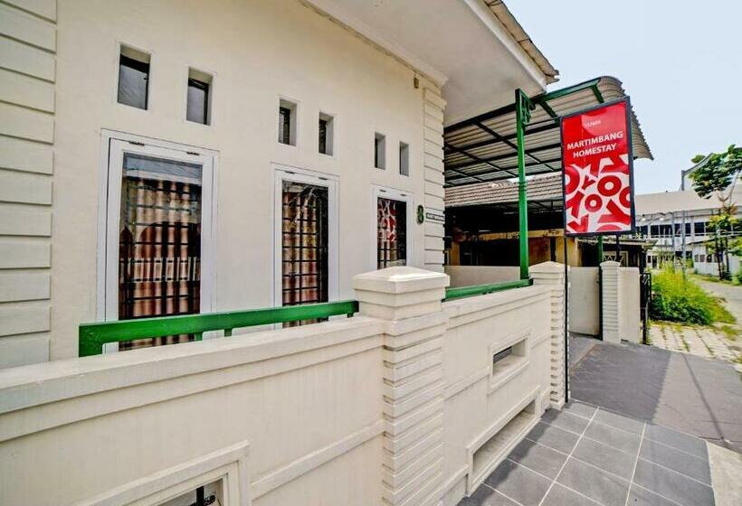 בית מלון כפרי Oyo 11365s Martimbang Homestay