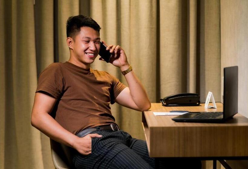 Hotelli Park Inn By Radisson Bacolod