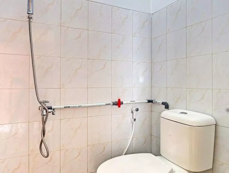 Hotelli Spot On 90577 Griya Afifah Syariah