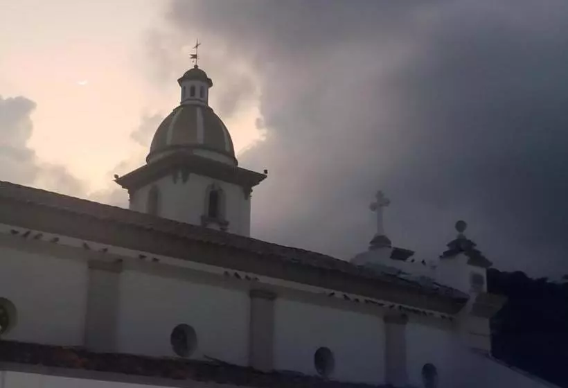 ペンション Aima Ibagué