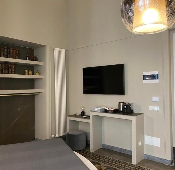 پانسیون Duomo Housing Catania Le Suites