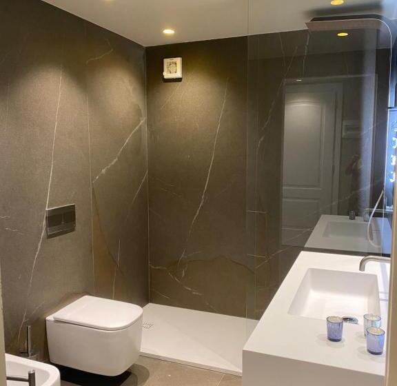 پانسیون Duomo Housing Catania Le Suites