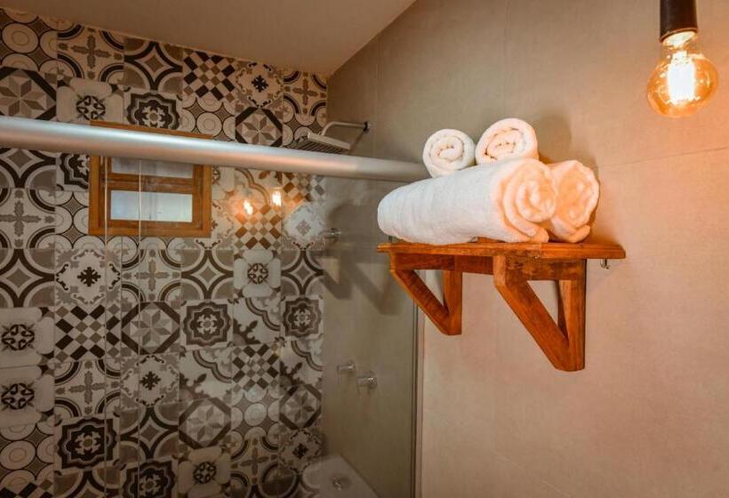 Pensió Ecocharme Pousada Netuno