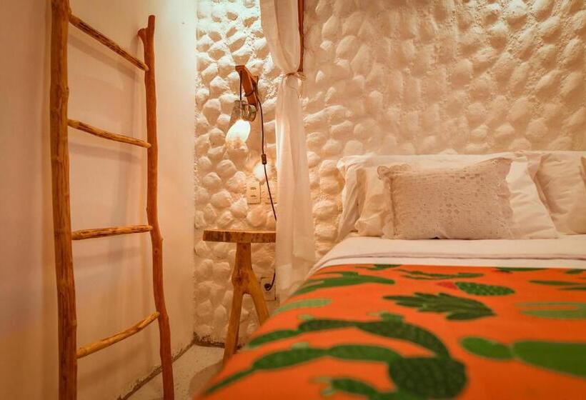 Pensió Ecocharme Pousada Netuno