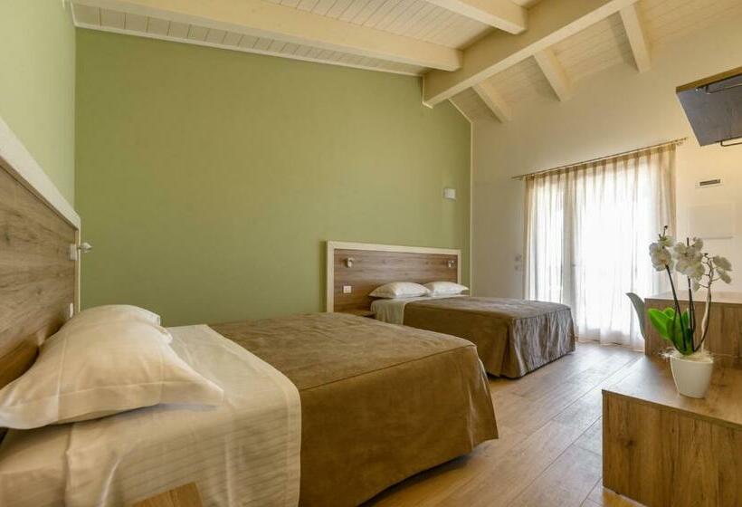 پانسیون Terra Fina