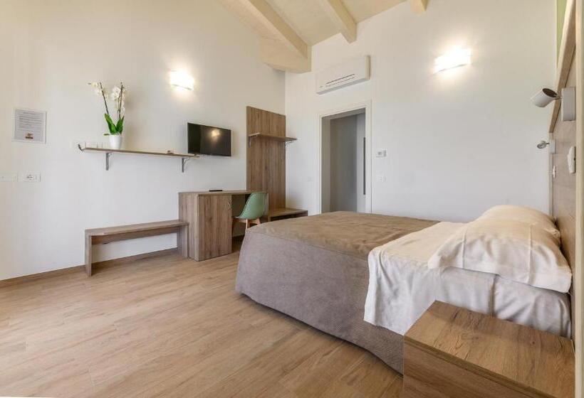 پانسیون Terra Fina