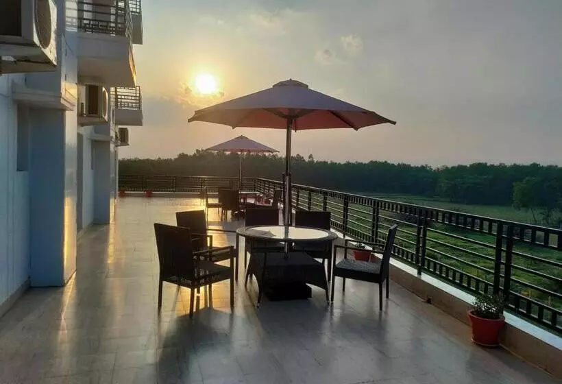 Sambhabana Hotel & Suites