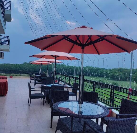 Sambhabana Hotel & Suites