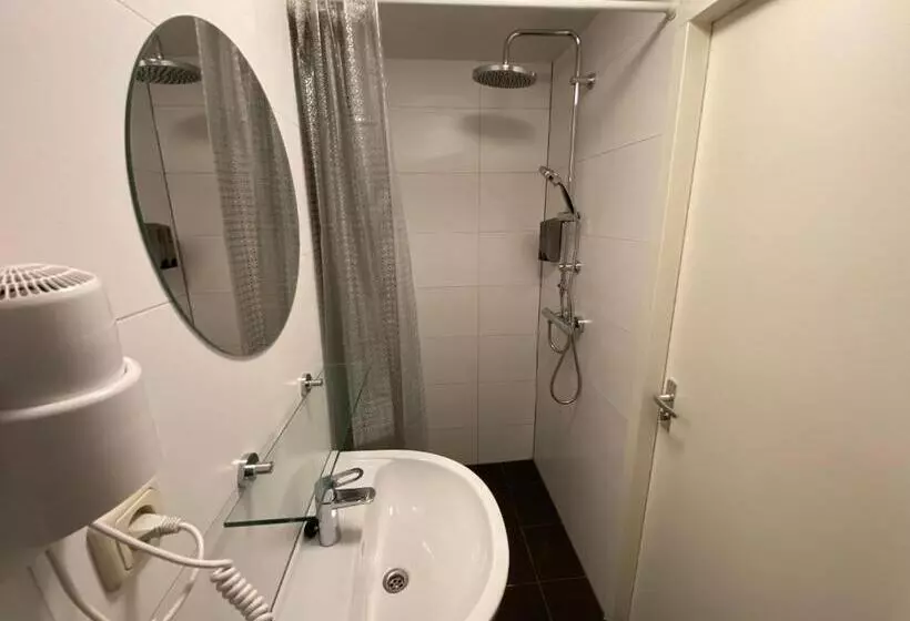 Xplore Hostel Amsterdam