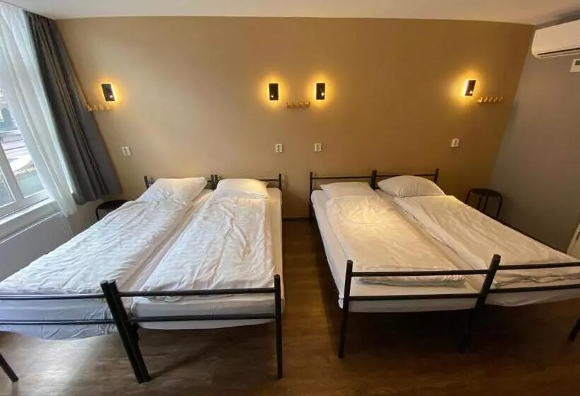 Xplore Hostel Amsterdam