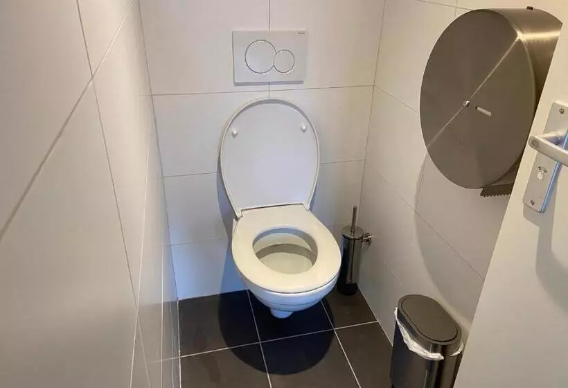 Xplore Hostel Amsterdam