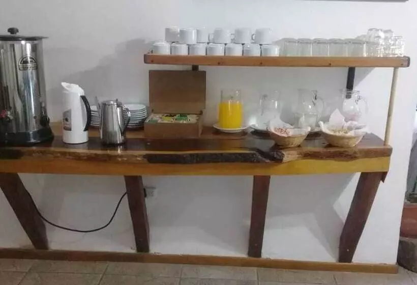 Retkeilymaja Posada Savoia