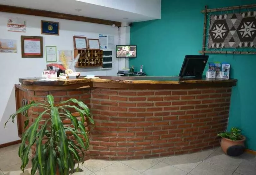 Retkeilymaja Posada Savoia