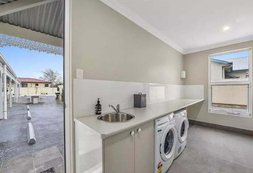 Aloha Central Luxury Accommodation