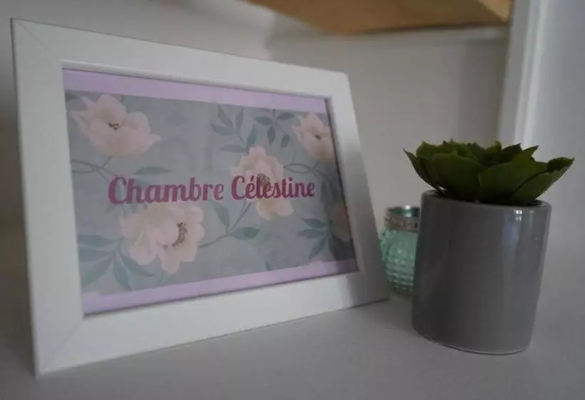 Aamiaismajoitus (B&B) Un Dimanche Chez Julie Chambre Célestine