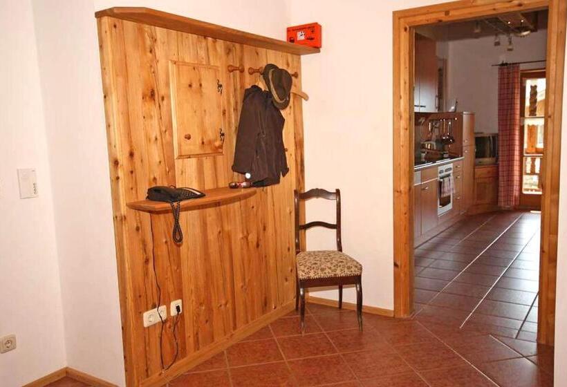 Отель Bergbauernhof Simmerl