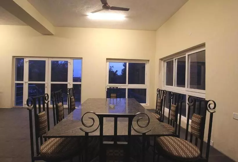 Hotelli Temple Tree Residence