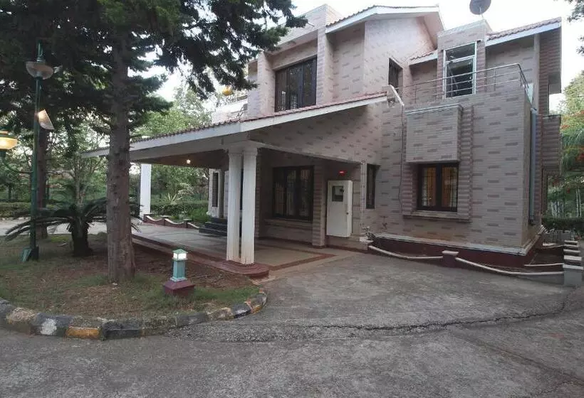 Hotelli Temple Tree Residence