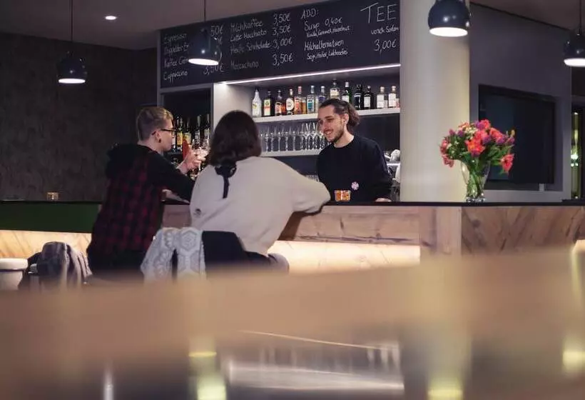 ホテル Holiday Inn   The Niu, Mill Cologne Mülheim, An Ihg