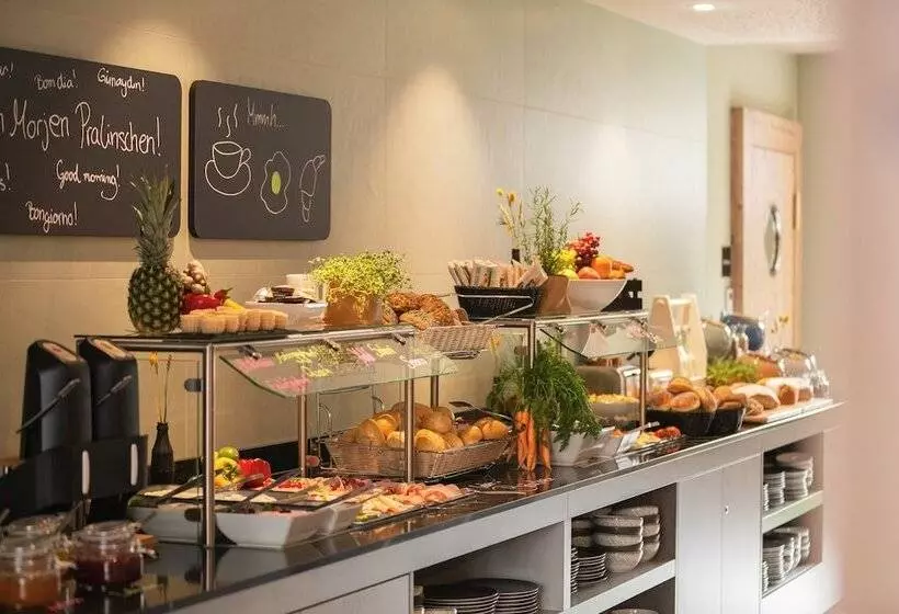 ホテル Holiday Inn   The Niu, Mill Cologne Mülheim, An Ihg