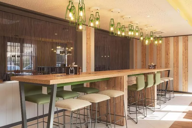 ホテル Holiday Inn   The Niu, Mill Cologne Mülheim, An Ihg