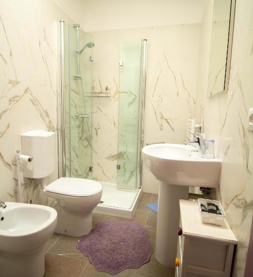 بنسيون Bed Adelaide