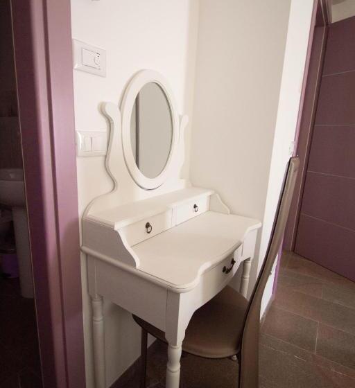 بنسيون Bed Adelaide